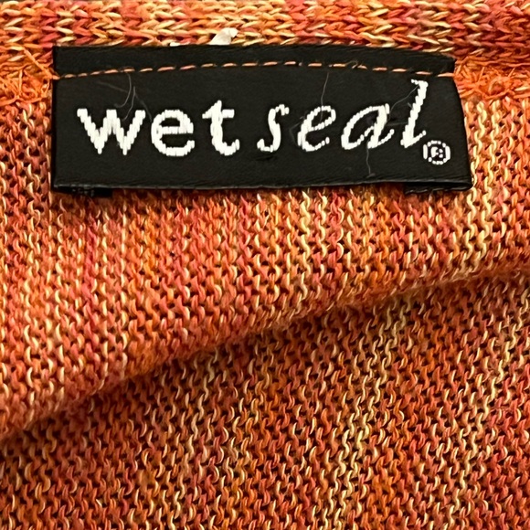 3/$30 Wet Seal Lightweight Short Sleeve Semi-Sheer Sweater - Picture 6 of 6